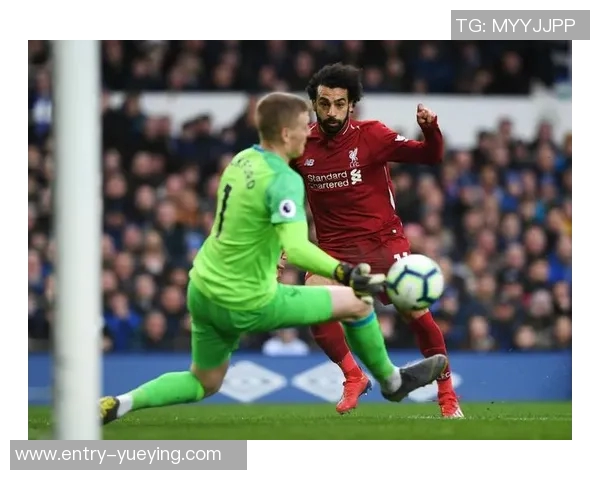 英超名宿齐聚宣传心脏健康月呼吁球迷积极学习心肺复苏术